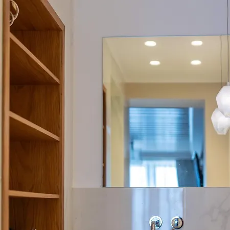 5 ραχες/5 Raches Lägenhetshotell